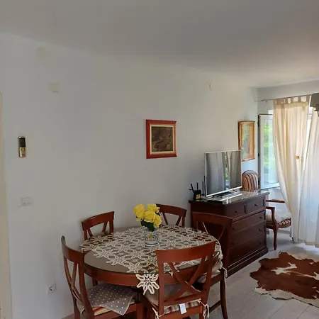 Kline Center Apartment Makarska