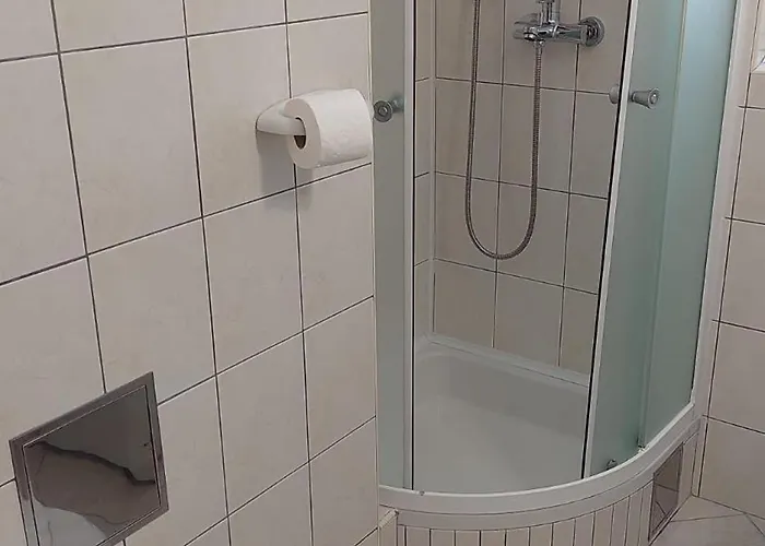 Kline Center * Makarska