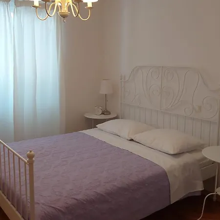 Kline Center * Makarska